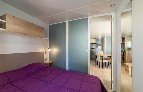 La Cote Radieuse RV Rental | Caravan 'Mobilhome Canet En Roussillon' with Mountain View, Shared Pool and Private Terrace