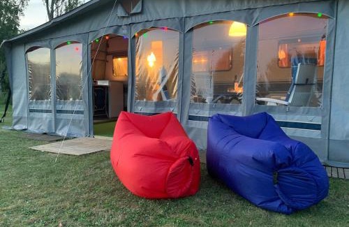 Kats Apartment | Caravan op rustige camping in Zeeland