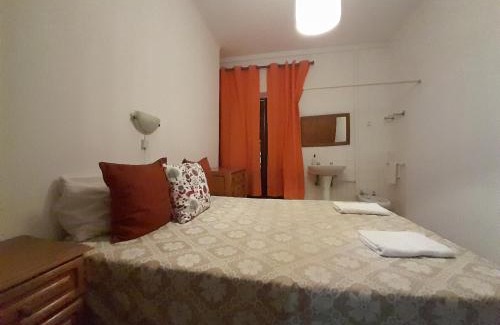 Lagos City Center Hostel | Caravela
