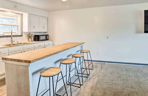 Carbondale Cabin | Carbondale Cabin ~ 10 Mi to Crab Orchard Lake