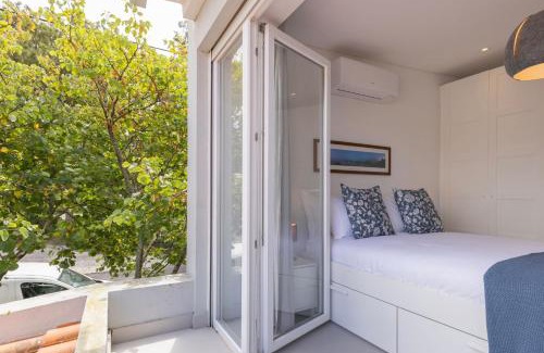 Carcavelos Apartment | Carcavelos Sunny Retreat by LovelyStay