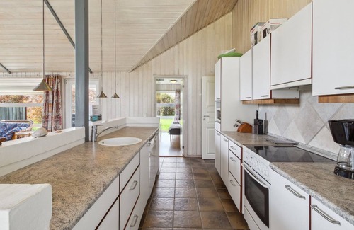 Saksild Strand House | "Carit" - 80m from the sea by Interhome