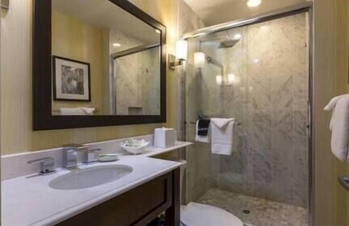 Carlsbad Hotel | Carlsbad Inn Beach Resort & Spa, Gym. Pool, Hot Tub
