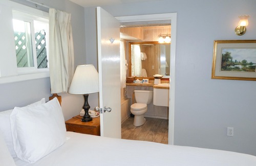 Northwest Carmel House | Carmel Fireplace Inn