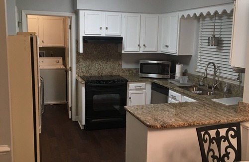 Charlotte House | Carmel Road/Ballantyne /South Charlotte Area Cape Cod Home