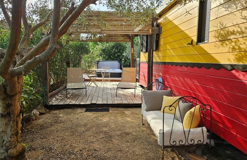 Baron Ski Chalet | CARMEN caravan with SPA