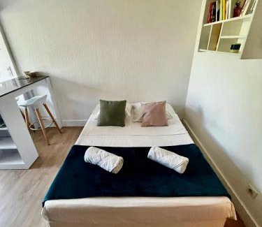 Carnon-Plage Apartment | Carnon Port - Studio, Clim & Parking