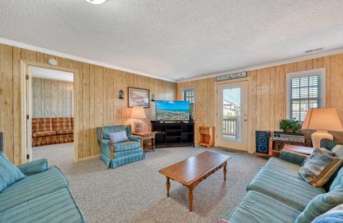 Cherry Grove Beach House | Carolina Roost in Cherry Grove