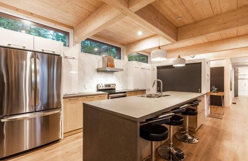Muskoka Lakes House | Carpe Diem Sunset View