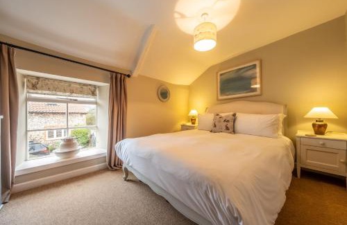 Wighton House | Carpenters Cottage