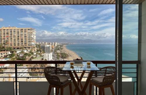 Carihuela Apartment | Carré D OR au santa Clara torremolinos