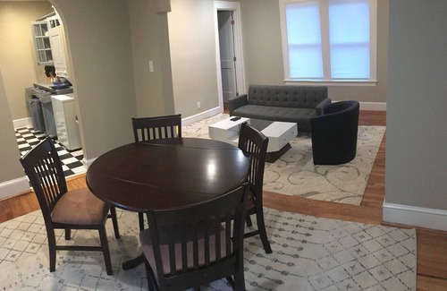 Morningside-Lenox Park House | Carriage House by Piedmont Park and The Beltline