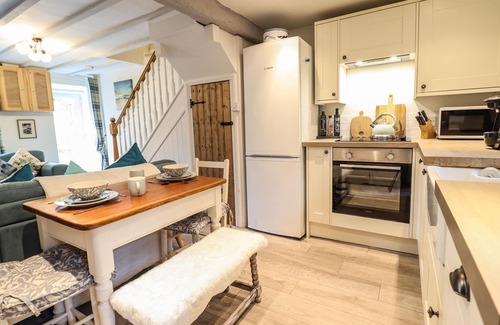 Bala Cottage | CARTREFLE, pet friendly, character holiday cottage in Bala