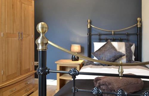 Llanfihangel-Ystrad House | Cartws-Oh3