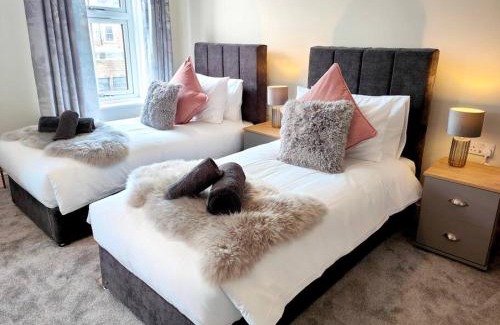 Carlisle Apartment | Carvetii - ANNE House Room 3 - Triple bed first flr en-suite