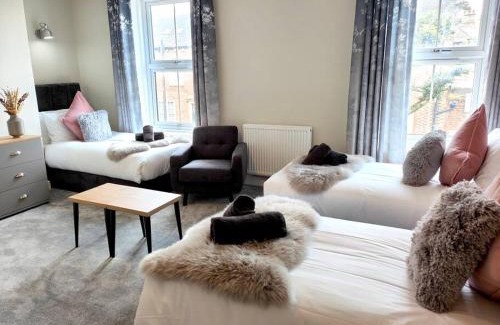 Carlisle Apartment | Carvetii - ANNE House Room 3 - Triple bed first flr en-suite