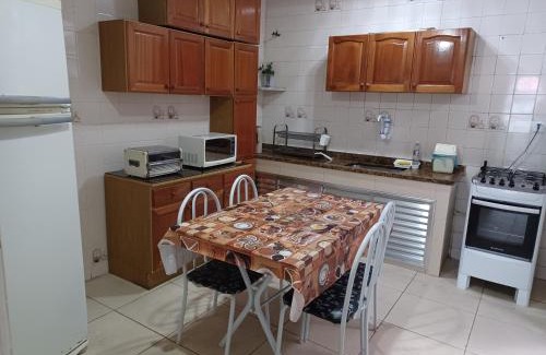 Algodoal House | CASA 3 MIN a PÉ da PRAIA DO FORTE - CHURRASQUEIRA - WI FI