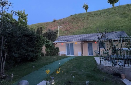 Brive-la-Gaillarde Apartment | Casa 4 Saisons - Studio à thème - Piscine/Jardin - Proche centre-ville