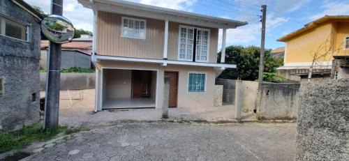 Governador Celso Ramos House | Casa 600 mts da praia do Simao Canto dos Ganchos