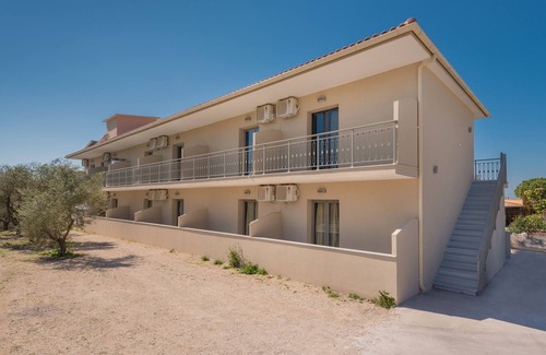 Zakynthos Town Apartment | Casa 77 Zante by Karras Hotels