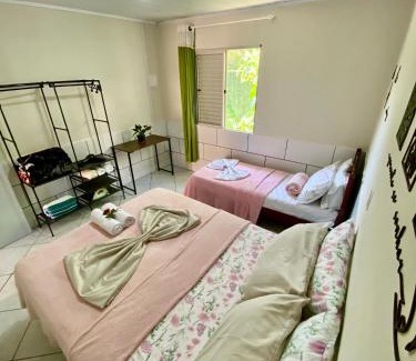 Vila Nova House | Casa acolhedora ideal para famílias, com Wi-Fi rápido, cozinha exclusiva e equipada, varanda com churrasqueira - A apenas 1 km da praia do bairro e 5 km da charmosa Praia da Vila