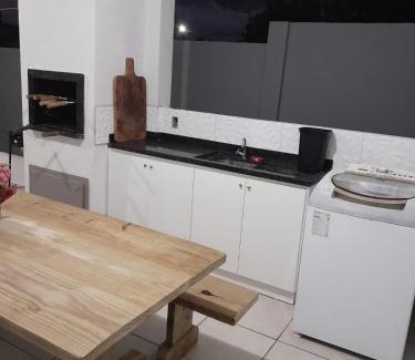 Ze Amandio House | Casa agradável com piscina e churrasqueira