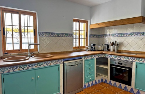 Jerez de la Frontera Old Town Ski Chalet | Casa Alba de Abades - Ole Solutions