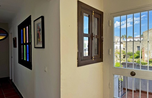 Jerez de la Frontera Old Town Ski Chalet | Casa Alba de Abades - Ole Solutions