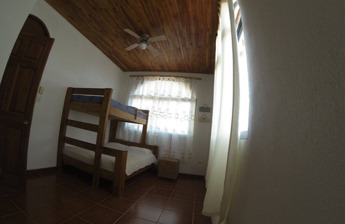 Marbella Bed & Breakfast | Casa Alice Surf Lodge