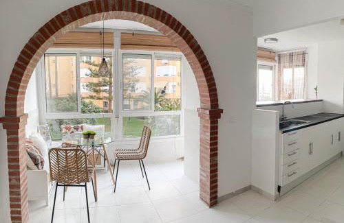Torrox Costa Apartment | Casa andaluza con vistas al mar y piscina