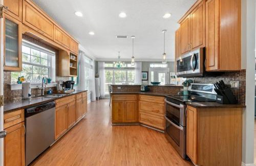 St. Augustine House | Casa Aqua
