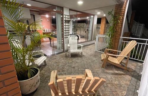 Centro Villa | Casa Arborizada - Bairro João Paulo Norte da ilha