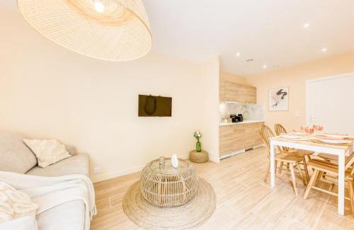 Bagneux Apartment | Casa Aura Close to RER B
