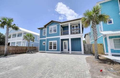 Frangista Beach House | Casa Azul by Five Star Properties