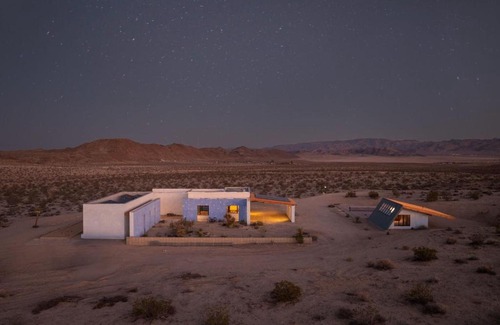 Joshua Tree House | Casa Azzurra by Fieldtrip Moroccan Inspired Artists Compound