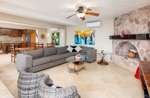 South Shore Hotel Area House | Casa Bahia Linda by Kivoya