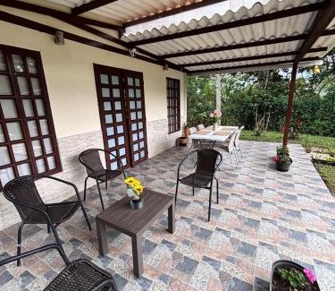 Alban House | Casa Bella Campestre