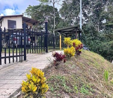 Alban House | Casa Bella Campestre
