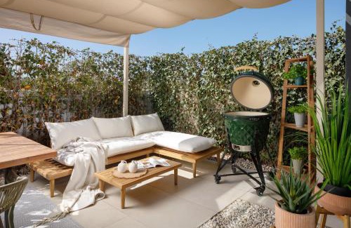 Gulici House | "CASA BELLA VITA" with large SPA and counter-current swimming near the beach!