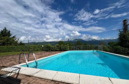 Porto Valtravaglia Apartment | Casa Belvedere