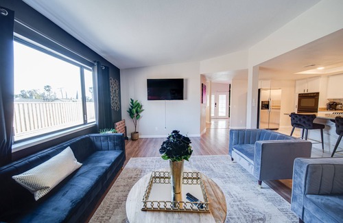 Banning House | Casa Blanca (Arcade/Theatre/Game Room/RV Parking)
