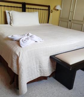 Zona 13 Hotel | Casa Blanca Inn