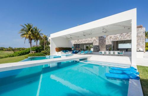 Punta de Mita Villa | Casa Brisa Luxury on The Beach