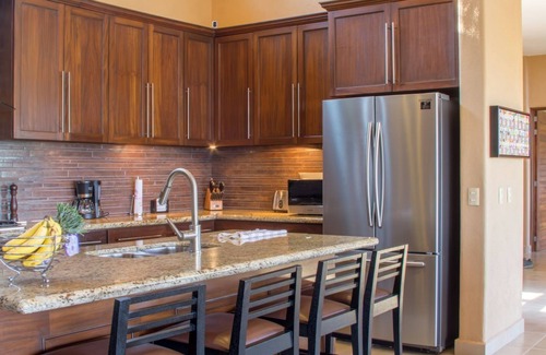 Manzanillo House | Casa Buena Suerte, Your Upscale Paradise Awaits!