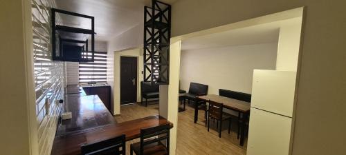 Juarez Municipality House | Casa cómoda y completa con 2 camas king size y 1 cama twin