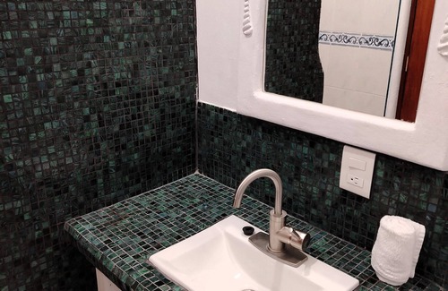 Crucecita Hotel | Casa Cacaluta