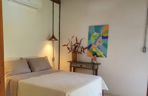 Arraial d'Ajuda Ski Chalet | Casa Caju Trancoso- Chalet in condominium, Swimming pool/hydro, kitchen, barbecue.
