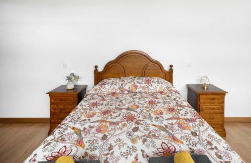 Porto Judeu House | Casa Caminho da Esperança