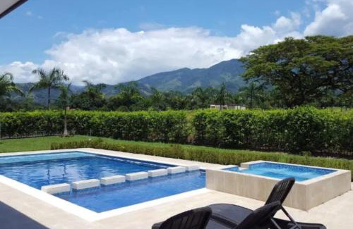 Restrepo House | Casa Campestre para Familias Cerca a Villavicencio