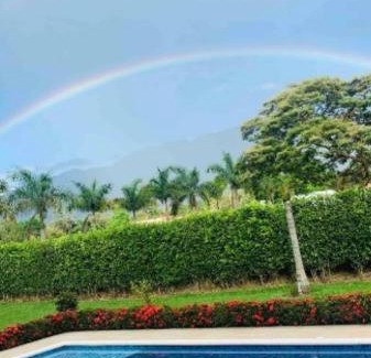 Restrepo House | Casa Campestre para Familias Cerca a Villavicencio